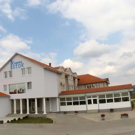 Hotel Lux 2*