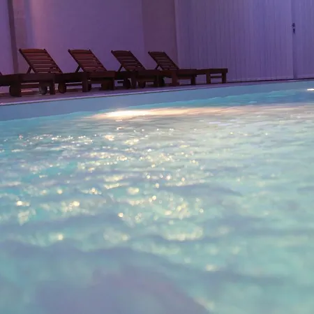 Hotel Lux 2*