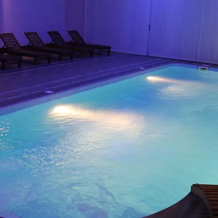Lux Hotel