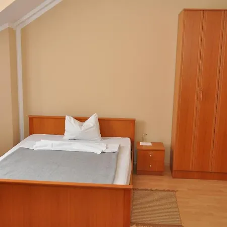 Hotel Lux